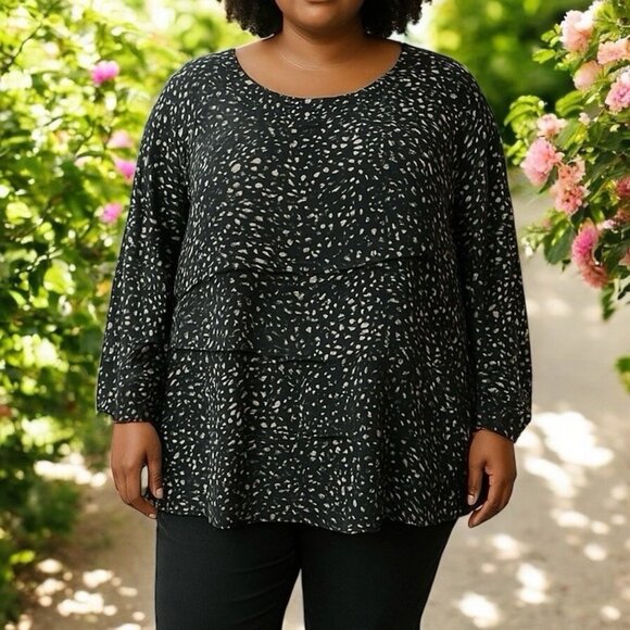 Vince Camuto Top Tunic Blouse Plus Size 3X Black White Print Tiered Long Sleeve - Picture 1 of 8